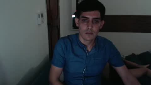 Snapshot of lusrodri chatting on February 14, 5:15 am Sebastian E. online show from February 14, 5:15 am