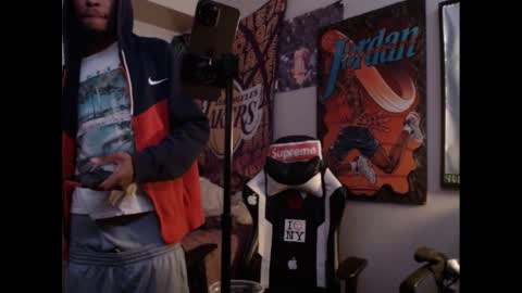 Snapshot of lust_j chatting on December 3, 4:58 am LUST online show from December 3, 4:58 am