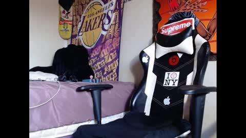 Snapshot of lust_j chatting on December 6, 7:45 pm LUST online show from December 6, 7:45 pm