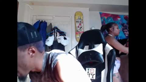 Snapshot of lust_j chatting on October 21, 6:30 pm LUST online show from October 21, 6:30 pm