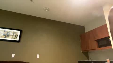 Snapshot of lust_j chatting on December 1, 4:28 am LUST online show from December 1, 4:28 am