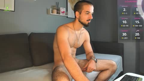 Snapshot of lustful_and_horny chatting on October 5, 5:17 am Frank online show from October 5, 5:17 am