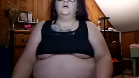 Snapshot of lustfuljezabel chatting on July 30, 9:30 am Jezabel online show from July 30, 9:30 am