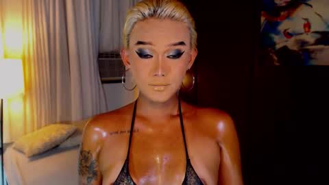 AdriannaFowks online show from June 13, 1:36 am