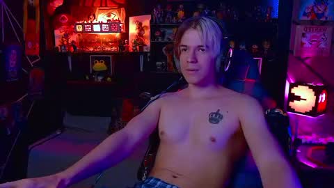 lustymatt online show from October 31, 4:02 am