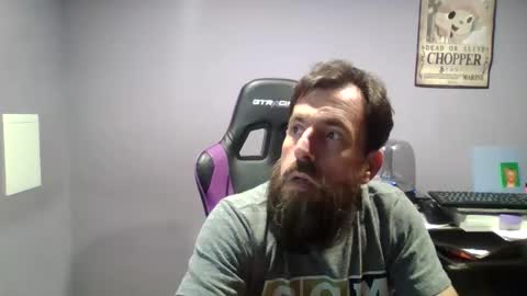 Snapshot of luv2likslit611455 chatting on September 27, 11:21 pm Luv2likslit online show from September 27, 11:21 pm