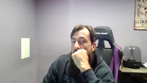 Snapshot of luv2likslit611455 chatting on October 10, 8:57 am Luv2likslit online show from October 10, 8:57 am