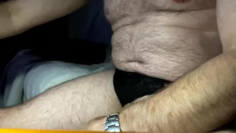 luvs2lickhotlips online show from December 4, 10:13 am