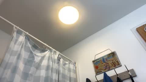 Snapshot of luvtobenude21 chatting on November 9, 11:36 pm Joe and Sarah online show from November 9, 11:36 pm