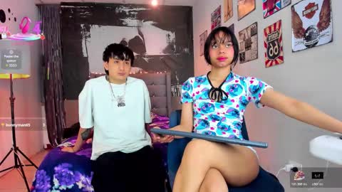 Snapshot of lux_and_hexx chatting on January 10, 4:25 am lux hexx online show from January 10, 4:25 am