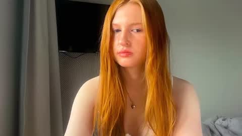 lux_angel online show from June 11, 12:19 am