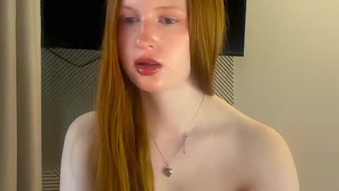 lux_angel online show from June 29, 10:54 pm