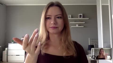 Millie online show from September 27, 1:49 pm