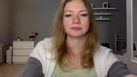 Millie online show from November 3, 10:42 pm