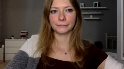 Millie online show from November 20, 9:58 pm