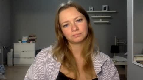 Millie online show from December 22, 11:02 pm