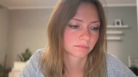 Millie online show from July 29, 9:02 pm