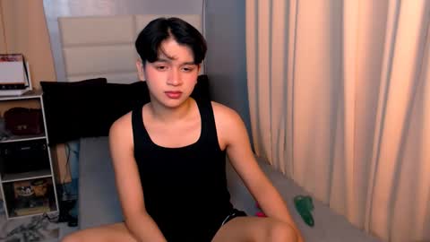 queen lux online show from March 6, 2:18 pm