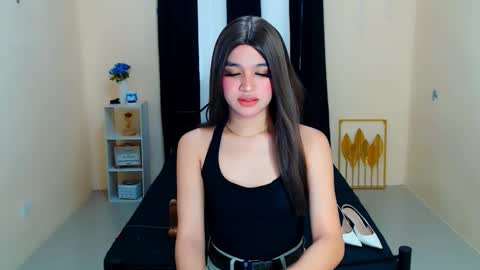 queen lux online show from September 27, 1:54 am