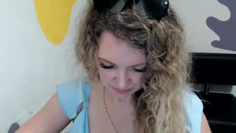 Donna online show from June 28, 3:40 pm