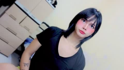 luxe_brat online show from July 31, 7:52 am