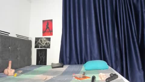 luxedollxoxoo online show from February 10, 8:35 pm