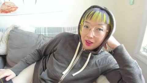 Snapshot of luxgray chatting on February 16, 8:05 pm LuxGray online show from February 16, 8:05 pm