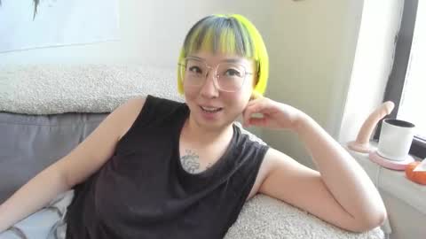 Snapshot of luxgray chatting on February 28, 9:16 pm LuxGray online show from February 28, 9:16 pm