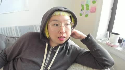 LuxGray online show from March 30, 8:32 pm