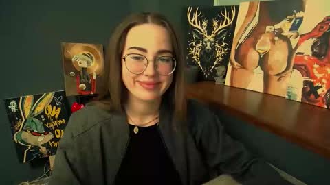 Snapshot of luxie_queen chatting on February 4, 1:17 pm Katie online show from February 4, 1:17 pm