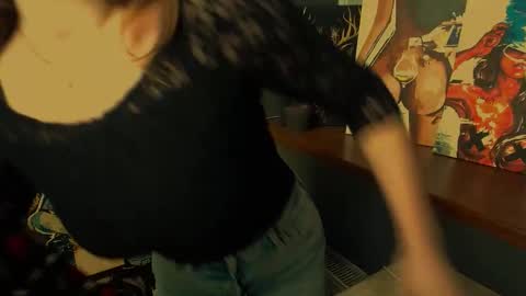 Snapshot of luxie_queen chatting on February 27, 1:11 pm Katie online show from February 27, 1:11 pm