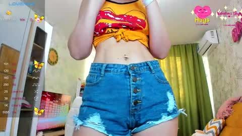 Snapshot of luxiehorny chatting on February 13, 2:09 pm Lucie online show from February 13, 2:09 pm