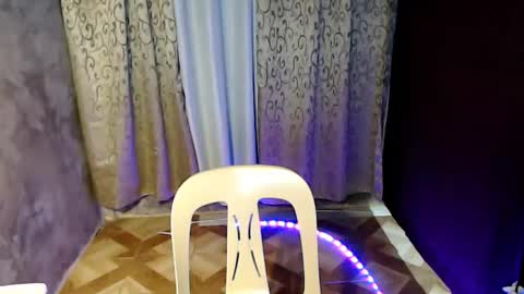 Snapshot of luxirfy_xx chatting on January 31, 7:11 pm luxirfy online show from January 31, 7:11 pm