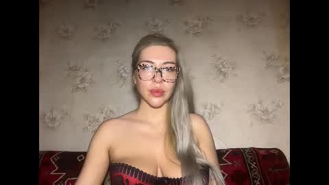 LuxSonyaStar online show from November 27, 8:55 pm