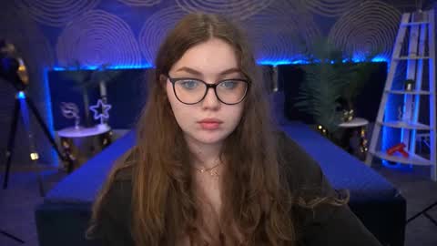 luxsopphia_ online show from September 27, 5:45 am