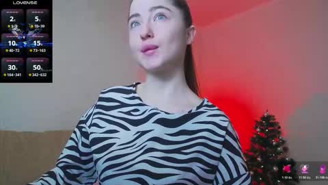 Snapshot of luxuryalma18 chatting on January 12, 6:07 am Alma online show from January 12, 6:07 am