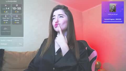 Snapshot of luxuryalma18 chatting on February 28, 8:04 am Alma online show from February 28, 8:04 am