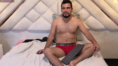 Lesly And Arnold online show from February 4, 9:38 am