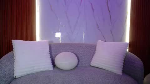 Lesly And Arnold online show from October 7, 2:09 am