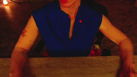 Snapshot of luxurydivine chatting on June 13, 3:04 am Liss online show from June 13, 3:04 am