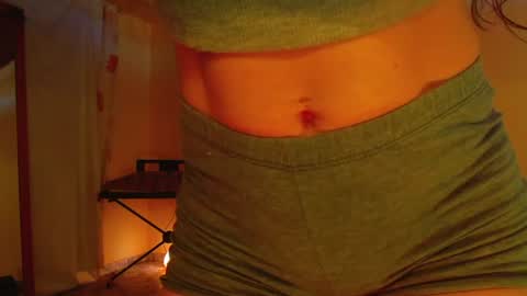 Snapshot of luxurydivine chatting on July 6, 1:41 pm Liss online show from July 6, 1:41 pm