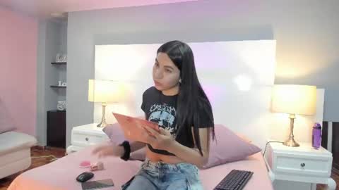 Lyaa Sweet online show from June 22, 3:08 am