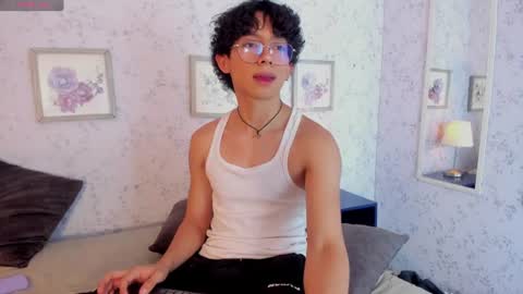 Lyan online show from June 20, 8:00 pm