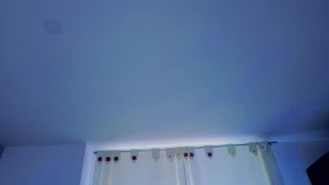 Snapshot of lyavalmont chatting on June 2, 6:54 pm lyavalmont online show from June 2, 6:54 pm