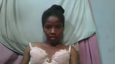 lydie856696 online show from May 4, 3:30 pm