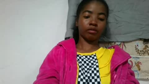 Snapshot of lydie856696 chatting on July 17, 3:02 am lydie856696 online show from July 17, 3:02 am