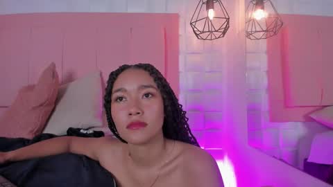 Lyhana Lee online show from January 28, 7:10 pm