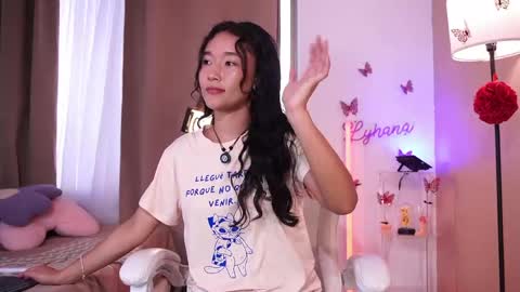 Lyhana Lee online show from May 9, 2:44 pm