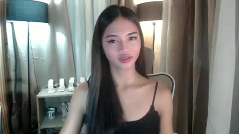 LYKA LOOPS online show from April 19, 12:59 pm