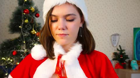 Snapshot of lyle_art chatting on December 21, 6:41 am hi im Lyle online show from December 21, 6:41 am